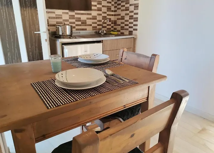 Studio Romantica Лаганас