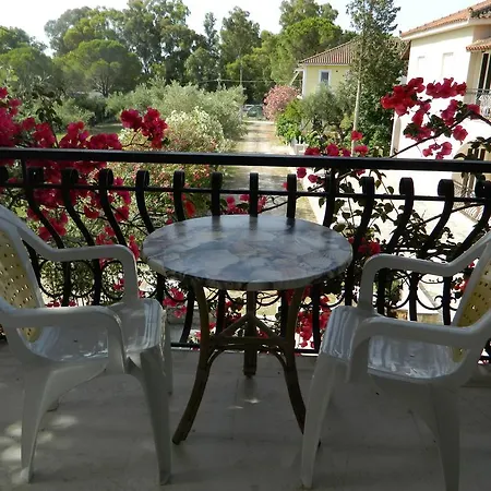 Studio Romantica Laganas